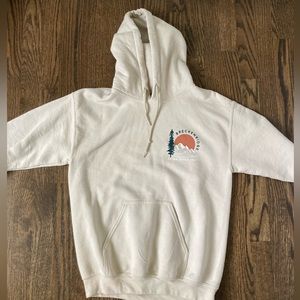 TAN GILDAN OVERSIZED HOODIE size small